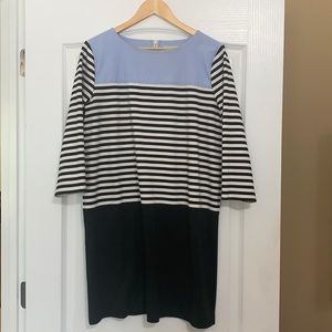 ⭐️Loft dress Black and white stripes chambray 3/4 length sleeves stretchy